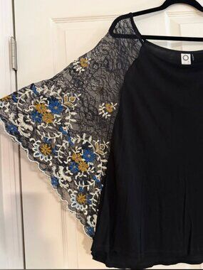 Anthropologie Akemi + Kin “Callista” Embroidered Sleeve Top
